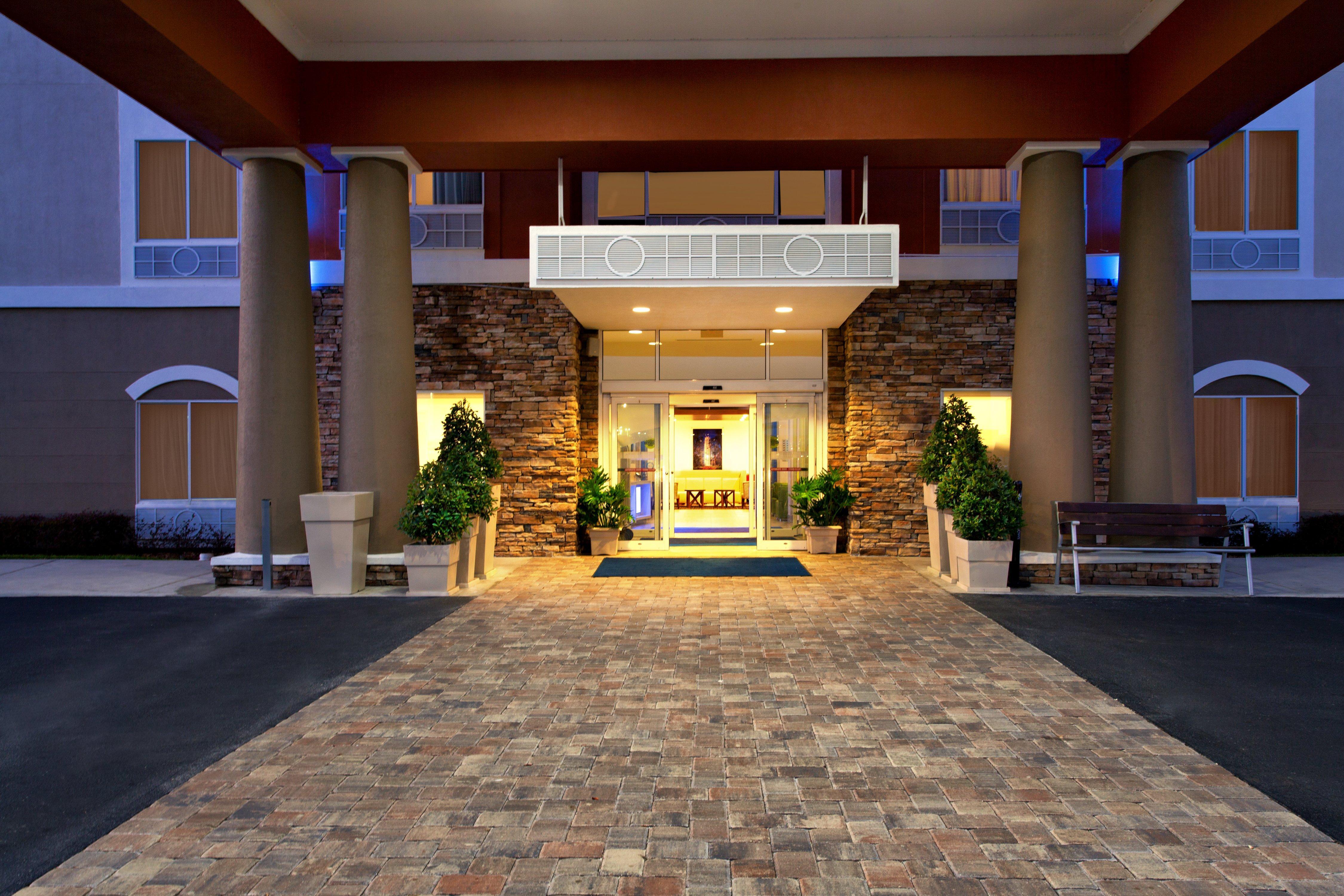 Holiday Inn Express Lake Wales North-Winter Haven By Ihg Waverly Экстерьер фото