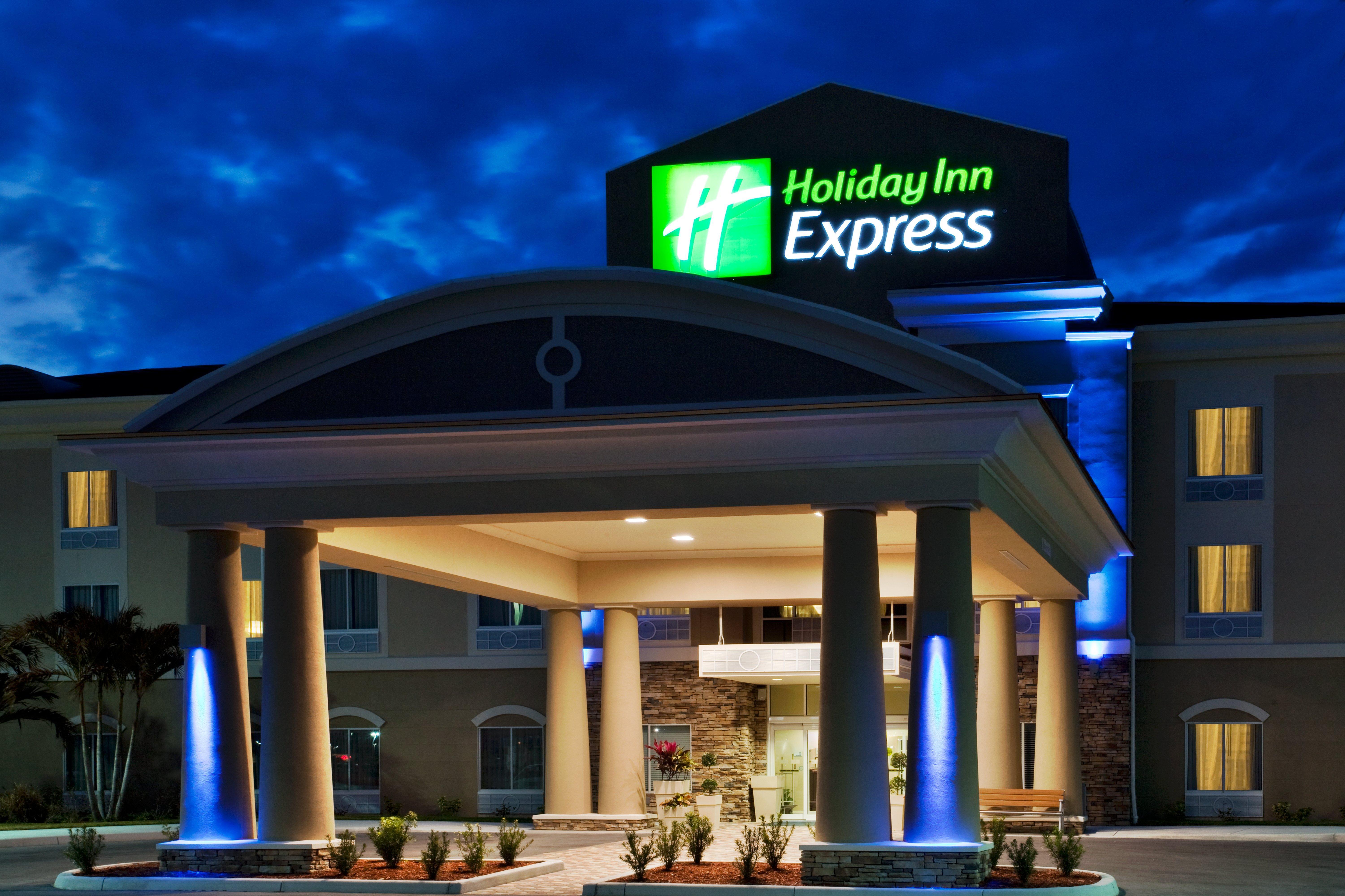 Holiday Inn Express Lake Wales North-Winter Haven By Ihg Waverly Экстерьер фото
