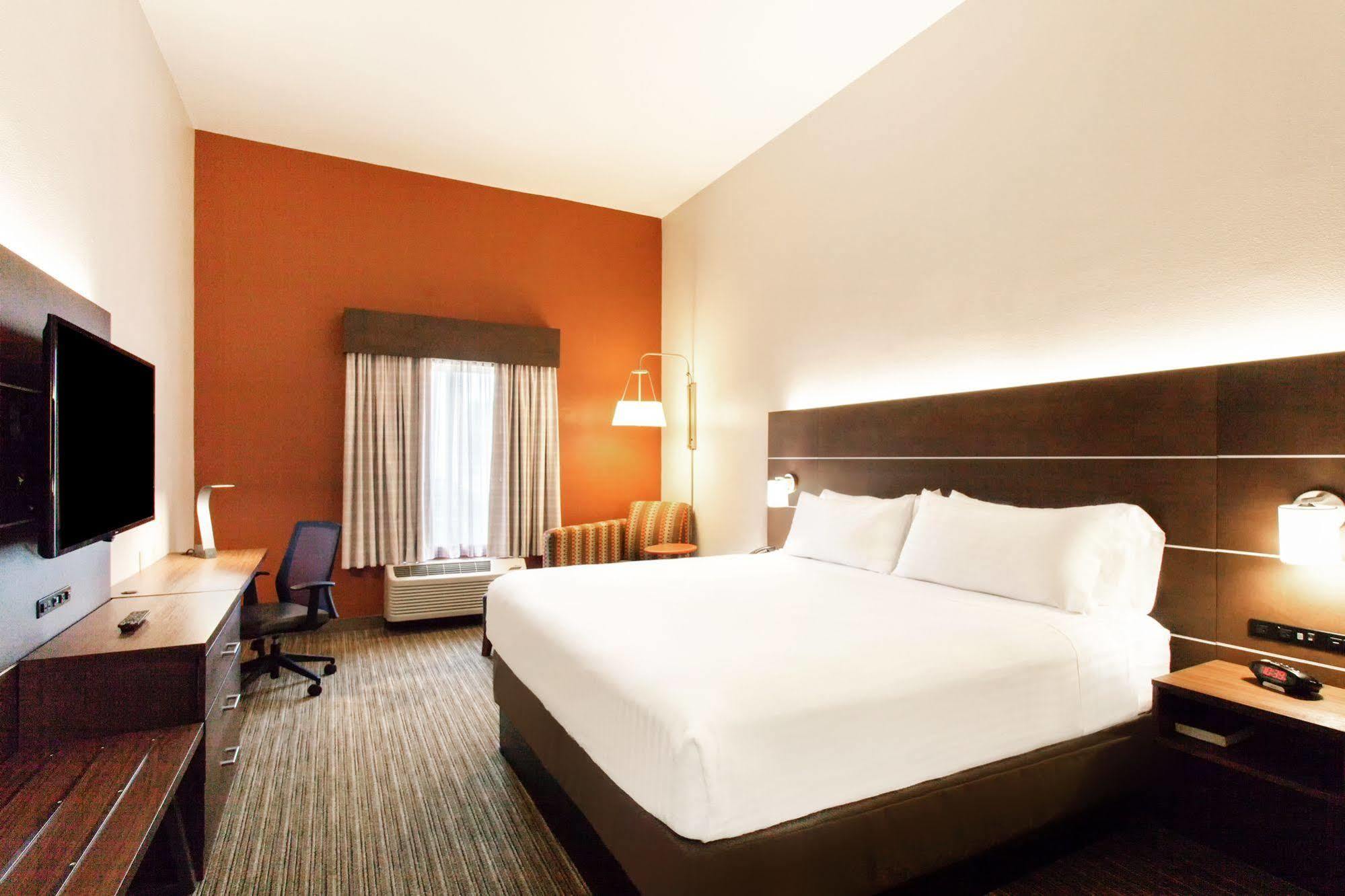 Holiday Inn Express Lake Wales North-Winter Haven By Ihg Waverly Экстерьер фото